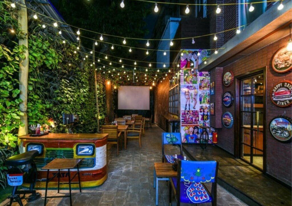 Small Cafe Interior Design