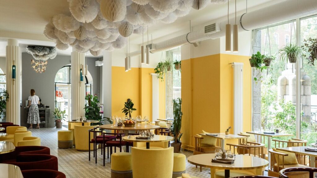 Restaurant Decor