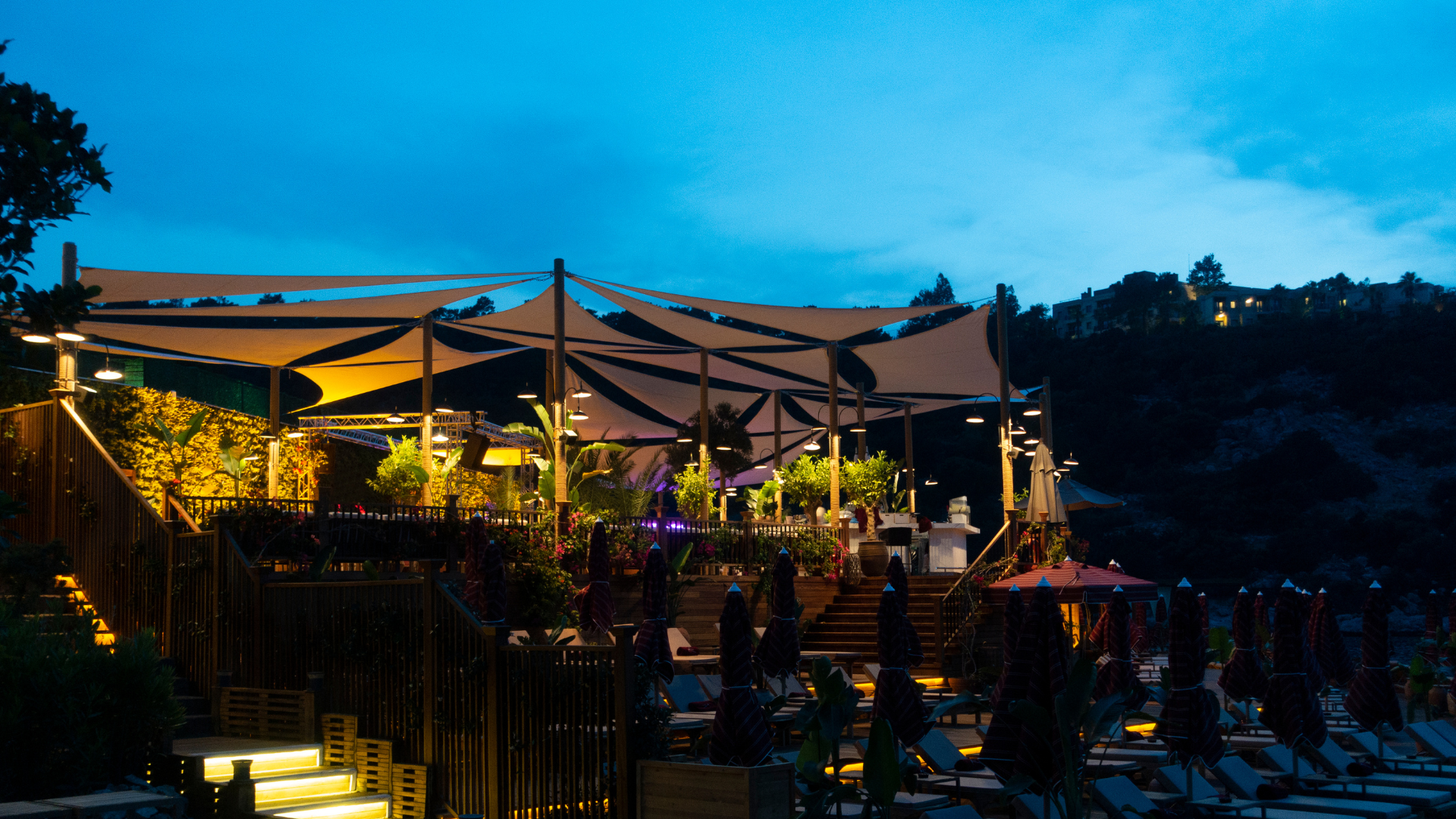 outdoor cafe, design, decor, ambience