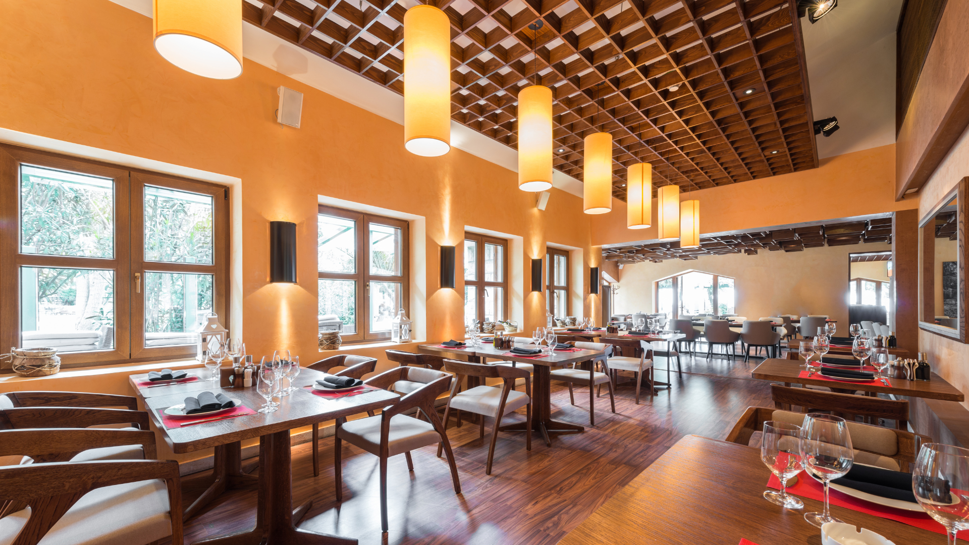 restaurant seating tips, decor, design, space, interior