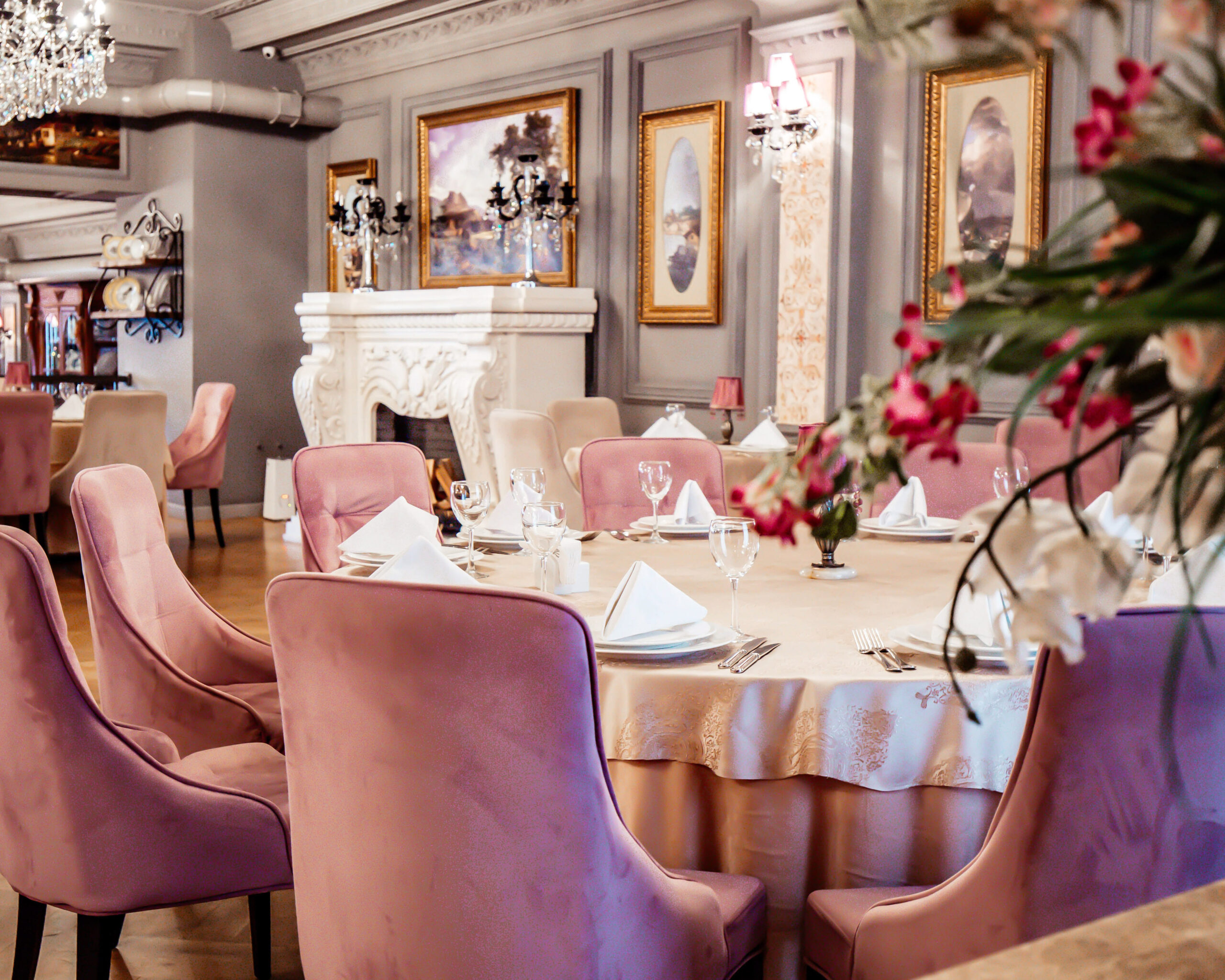 unique restaurant interiors, restaurant interior tips, interior design for eateries 